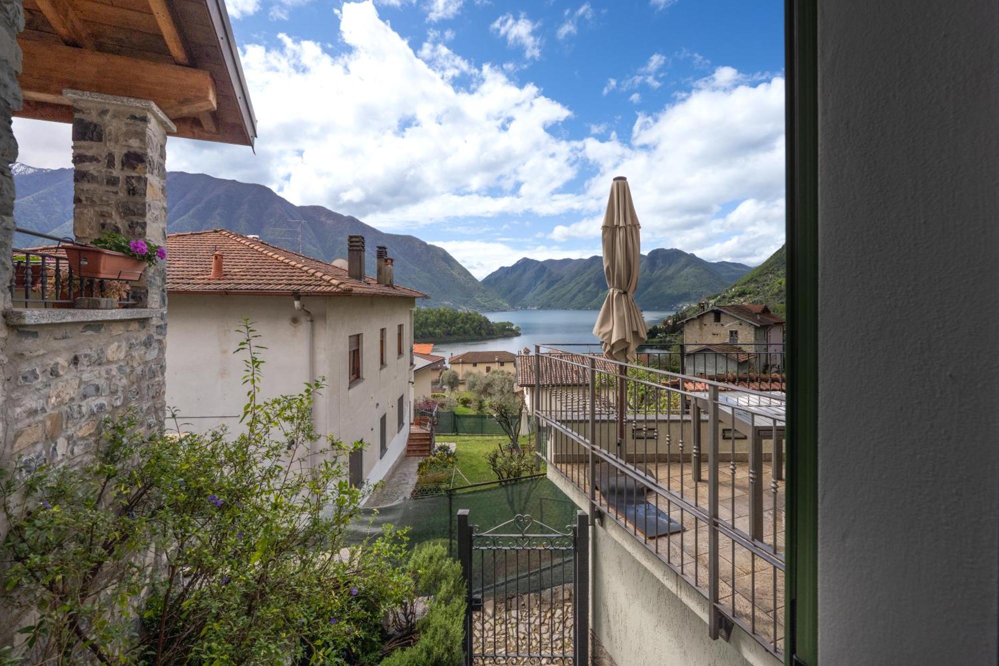 Lora Villa, With Lake View Ossuccio Eksteriør billede